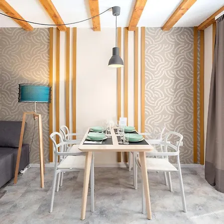 Apartma Tinkara *