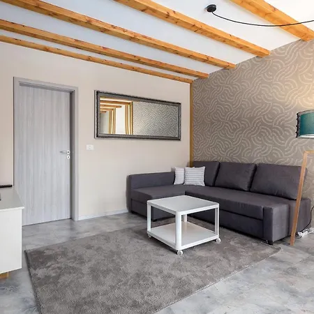 Apartma Tinkara