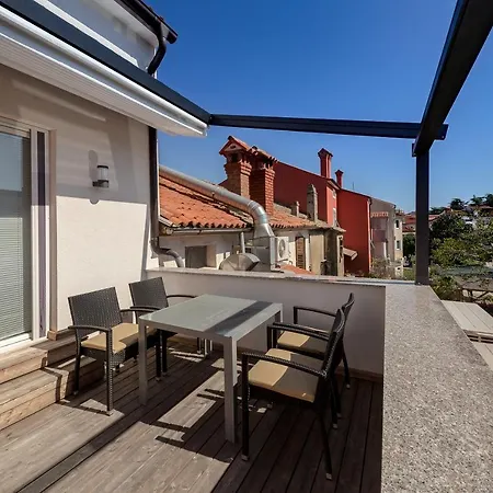 Apartma Tinkara Apartmán *