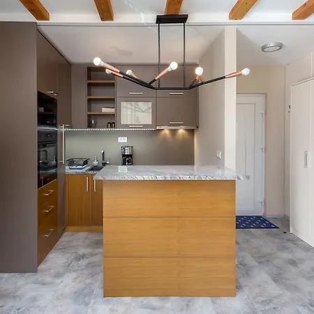 Apartma Tinkara شقة إيزولا