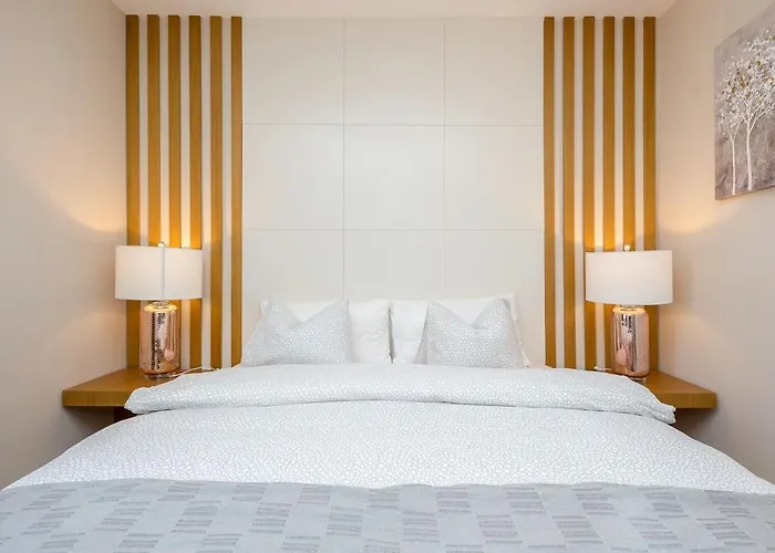 Apartma Tinkara شقة *